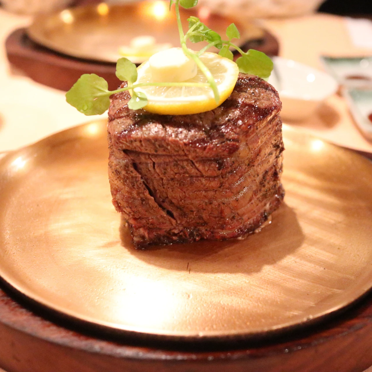 【名古屋が誇る】ご褒美最高級ステーキを堪能!