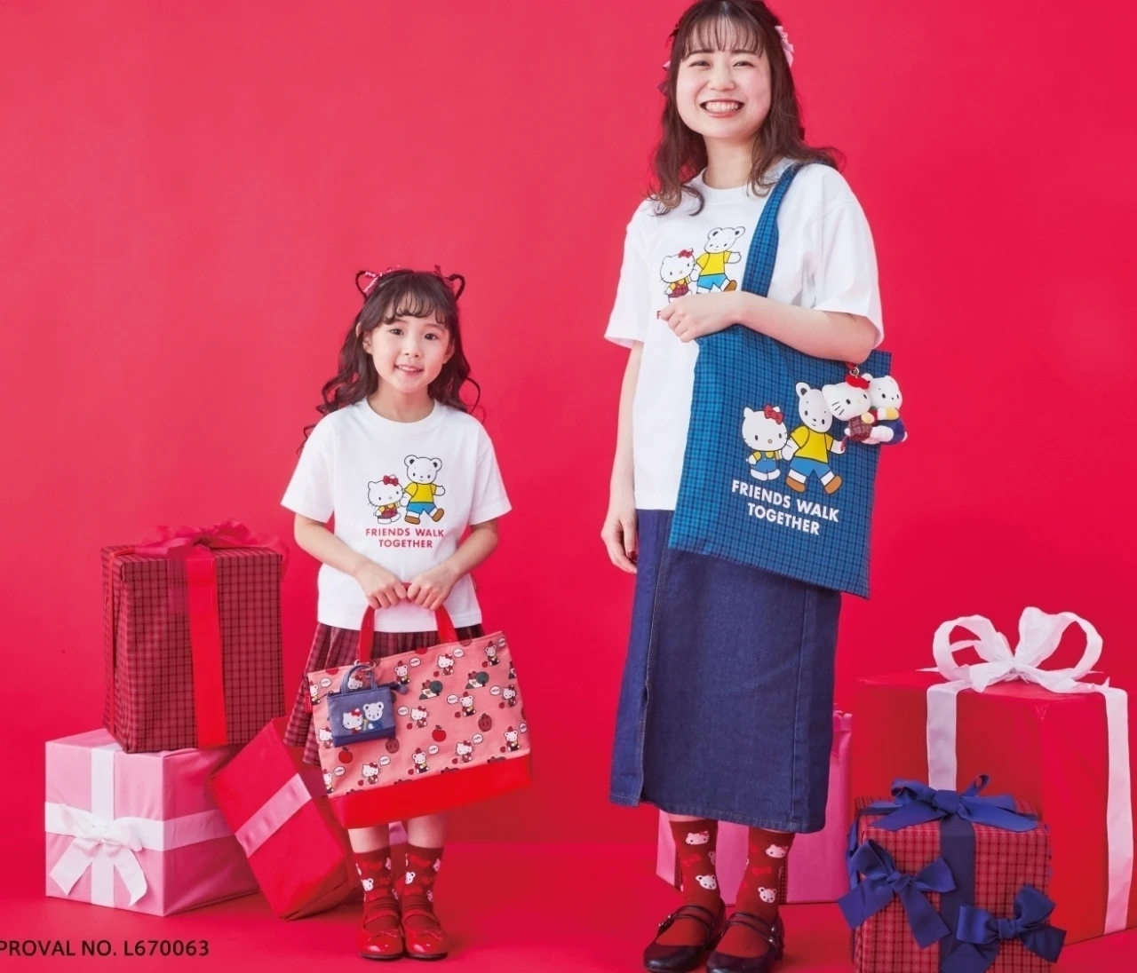 【familiar（ファミリア）】ハローキティと初のコラボレーションが実現！　オリジナル生地を使用したデニムバッグなど全21型がラインナップ