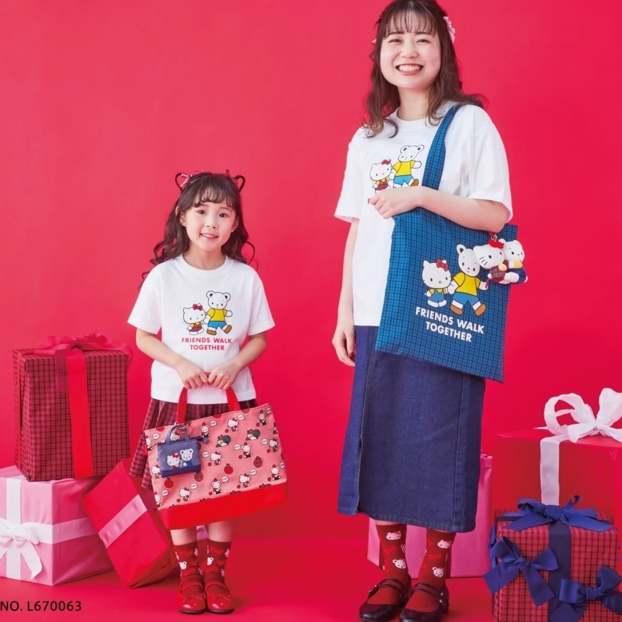 【familiar（ファミリア）】ハローキティと初のコラボレーションが実現！　オリジナル生地を使用したデニムバッグなど全21型がラインナップ