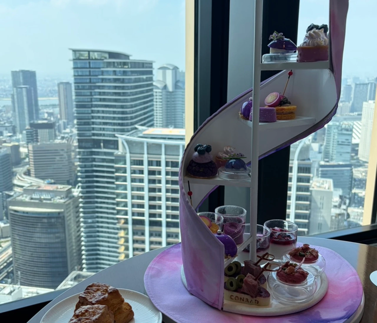 【purplemoment】コンラッド大阪でアフヌン🫖