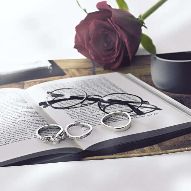 【シャネル】絵になる二人のハイジュエラーリング