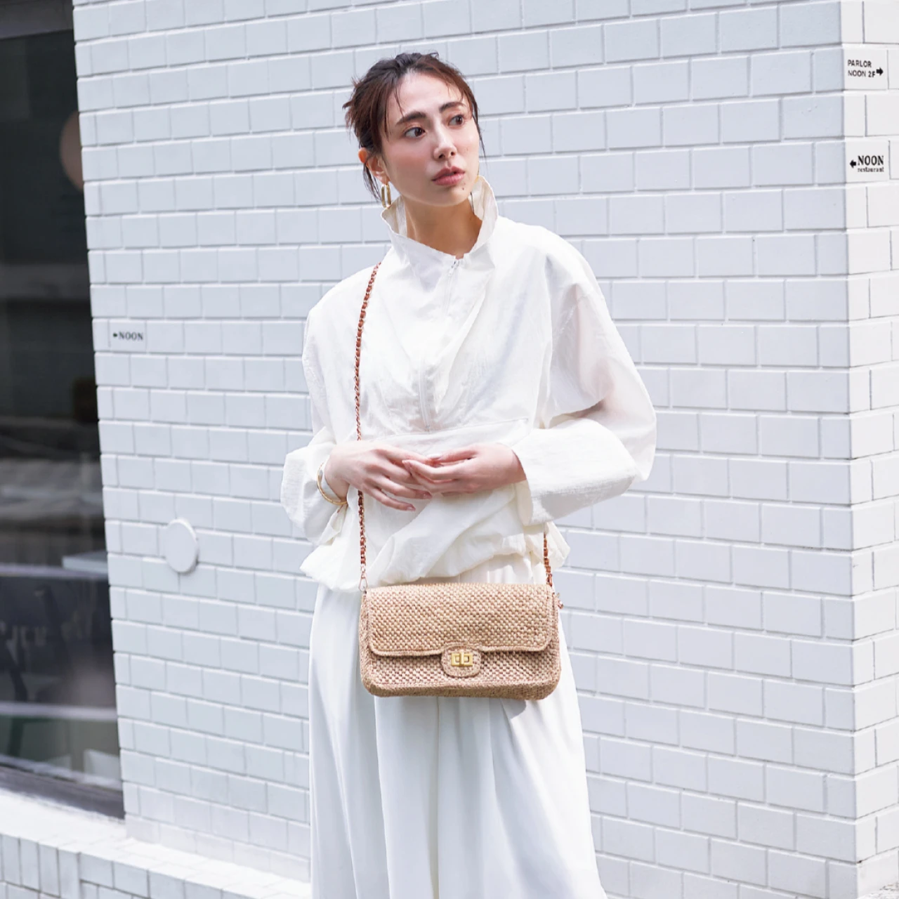 【大人のための「甘い白」攻略テク5選】照れずに着られる白コーデをスタイリスト福田亜矢子さんが指南！