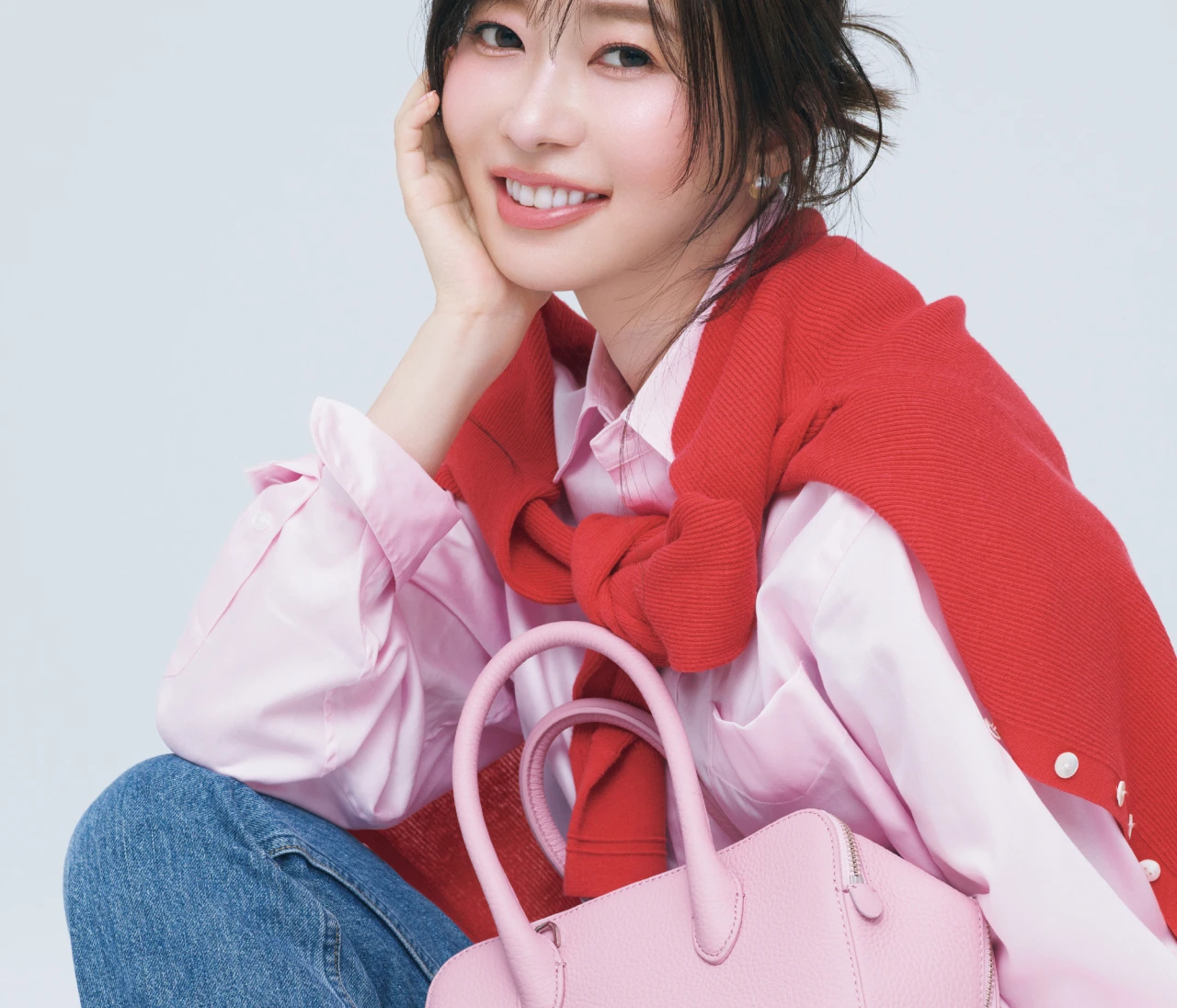【指原莉乃が“コミュ力の天才”と言われる理由】年上＆目上の人たちとのコミュニケーション術を聞いた