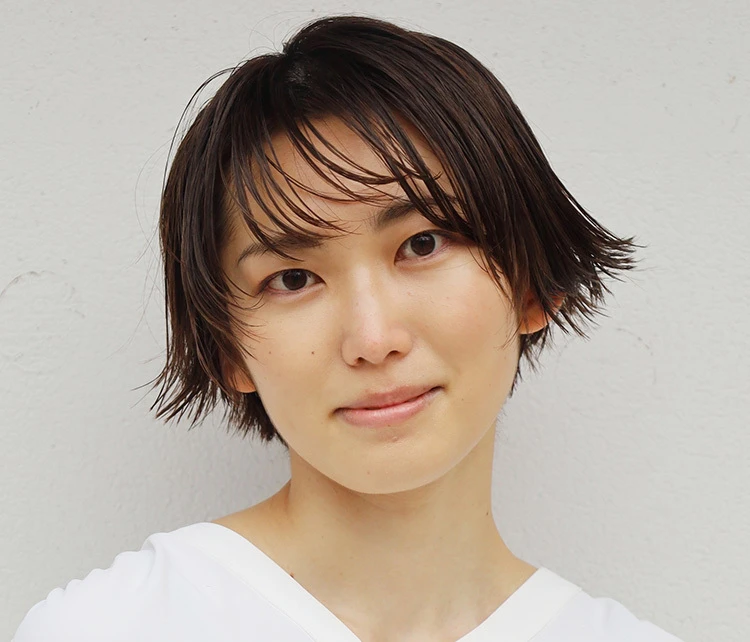 【ショートボブ・30代～40代大人の髪型】梅雨におすすめ！ツヤ感ショートボブ