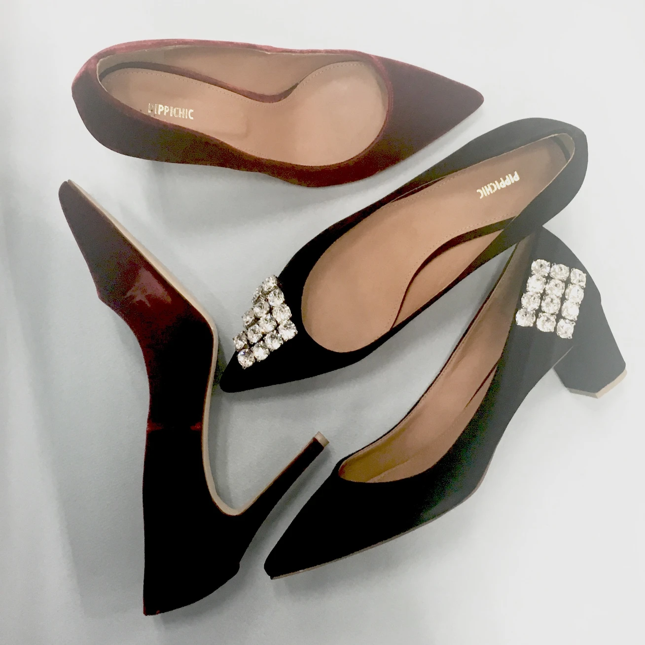 ダークトーンを着る日は1点つやッポイントが効く!