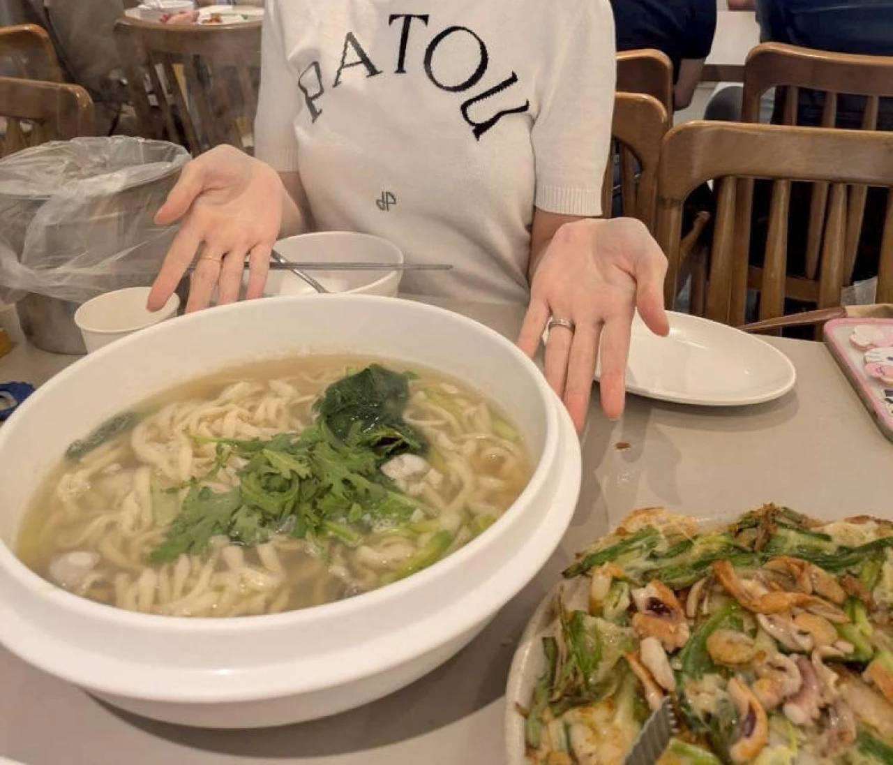 【韓国旅行】聖水(ソンス)に行ったら食べてほしい！絶品チヂミとカルグクスの名店をご紹介！