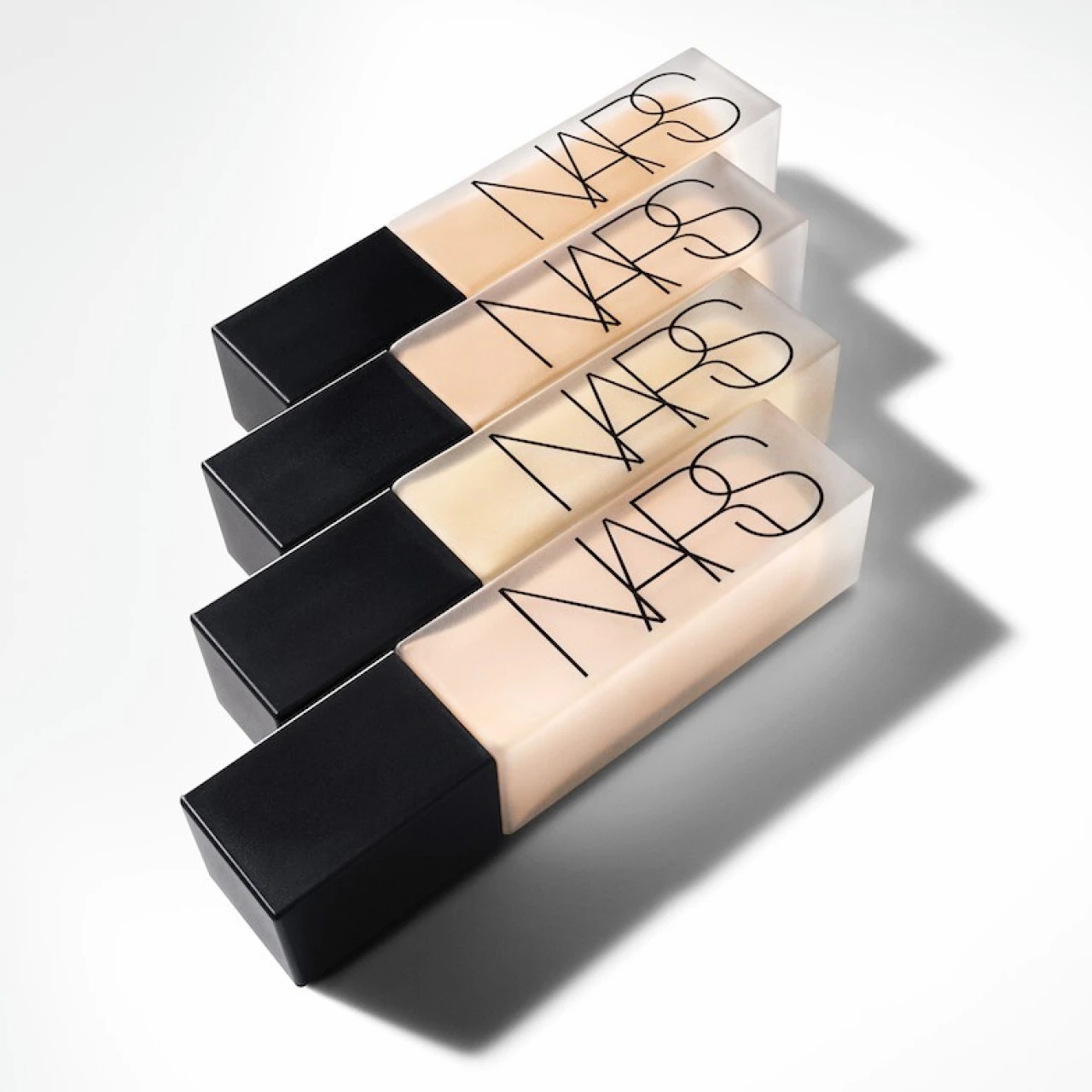 【NARS（ナーズ)】もう、肌ノイズに振り回されない！　毛穴カバレッジを究めた新次元マット誕生
