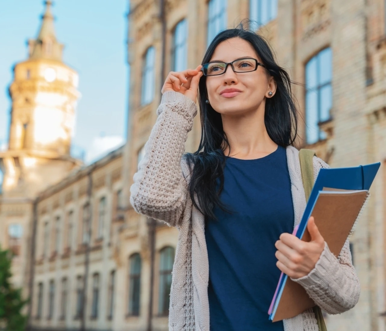 社会人の大学院進学、仕事と両立できる？ 出産リミットを考えると無謀なの？【ナミコセンパイのオフィス相談室】