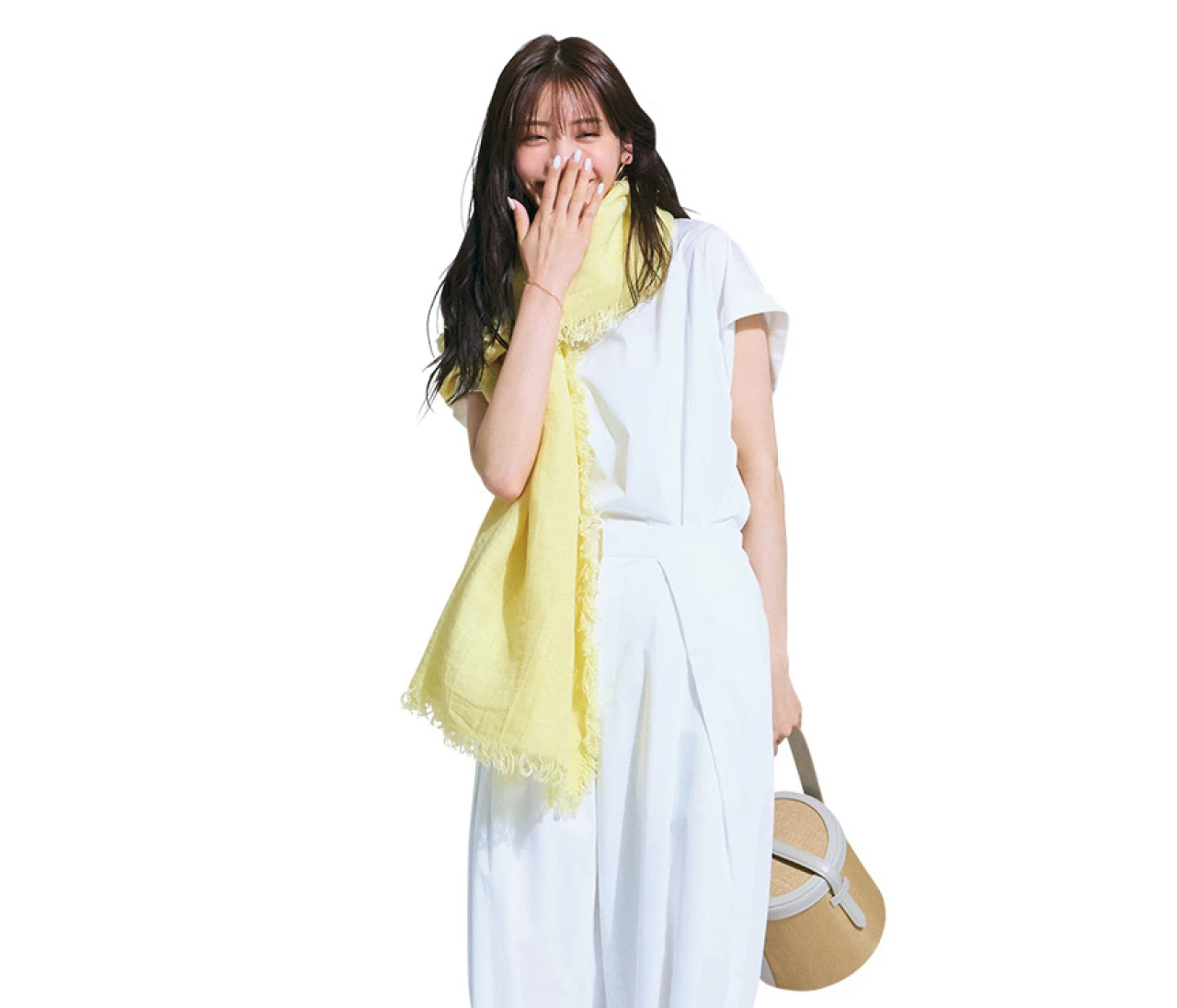 予想最高気温34℃／悩まずに着映えて今っぽい、白のセットアップが万能【BAILA今日のコーデ】