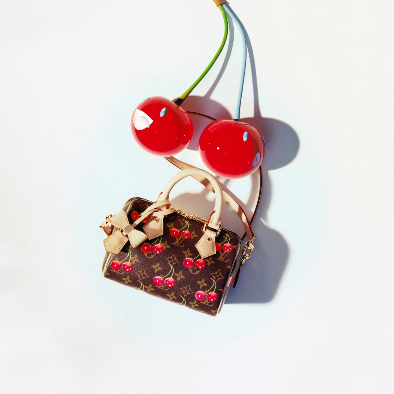 【ルイ・ヴィトン】「LOUIS VUITTON × MURAKAMI」色鮮やかなチェリー・モチーフをあしらったアイテムが登場