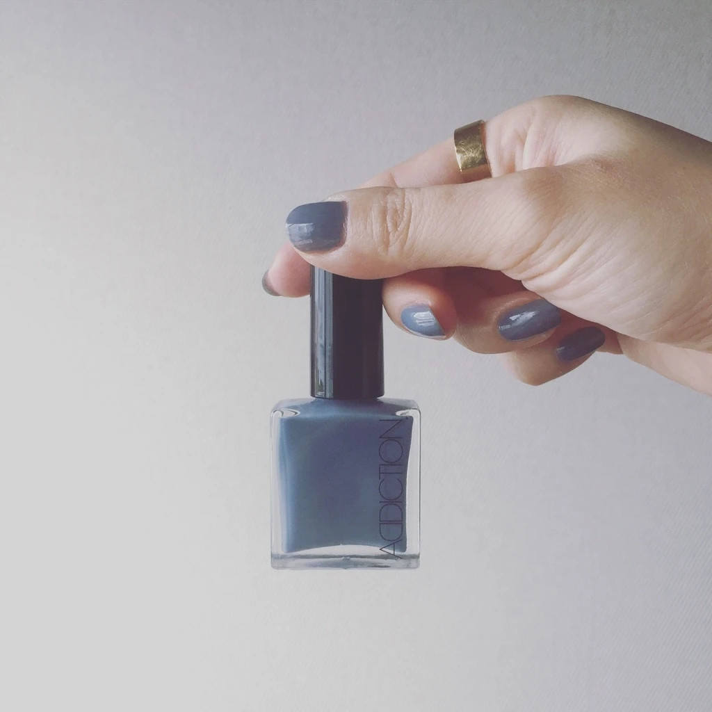 【日曜夜のネイル時間】アディクションのモードなクラウディブルー