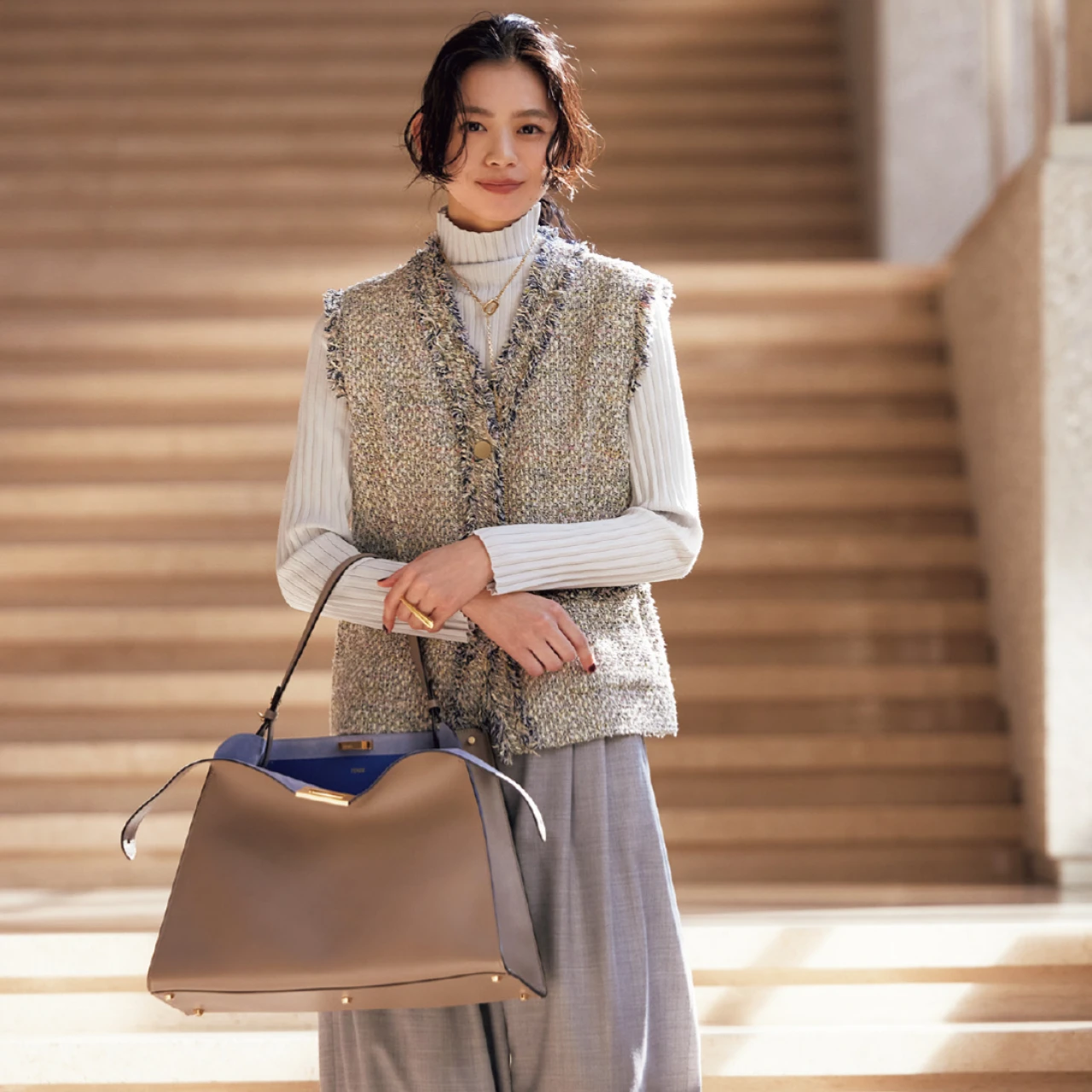 【フェンディの格上げバッグ】日常にドラマを。「フェンディ ウェイ」で自分らしく、ラグジュアリーに装う