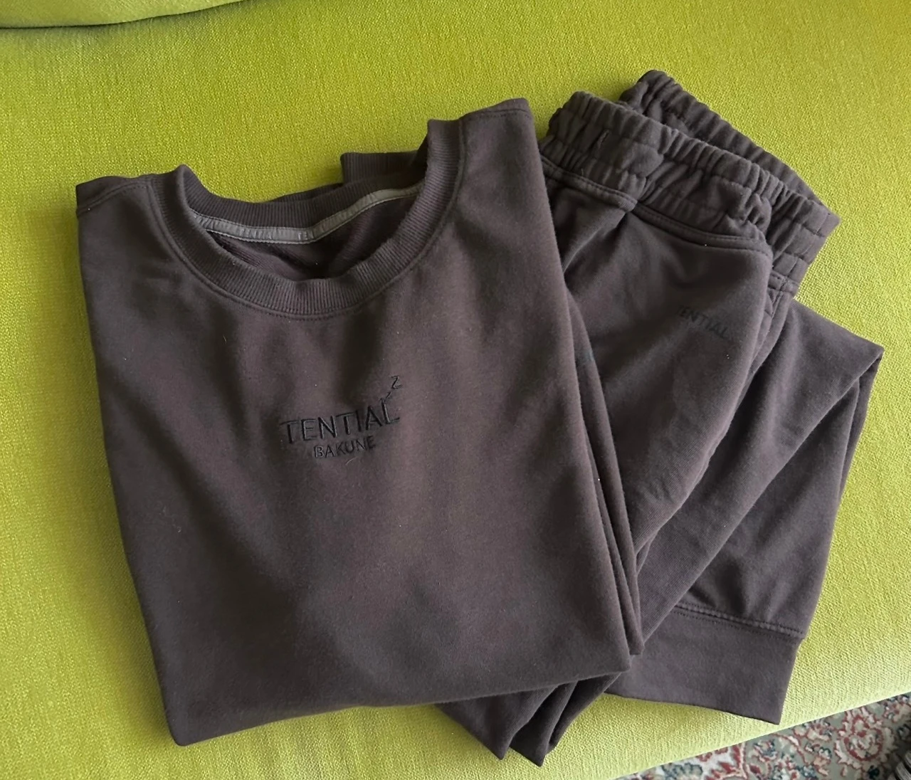 話題の「BAKUNE（バクネ）」、本当に効果あるの？って疑っていたけれど……【エディターズピック】