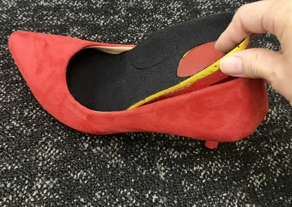 立ち仕事や外回り女子におすすめ【ワークマン（WORKMAN）】の疲れにくい神インソール