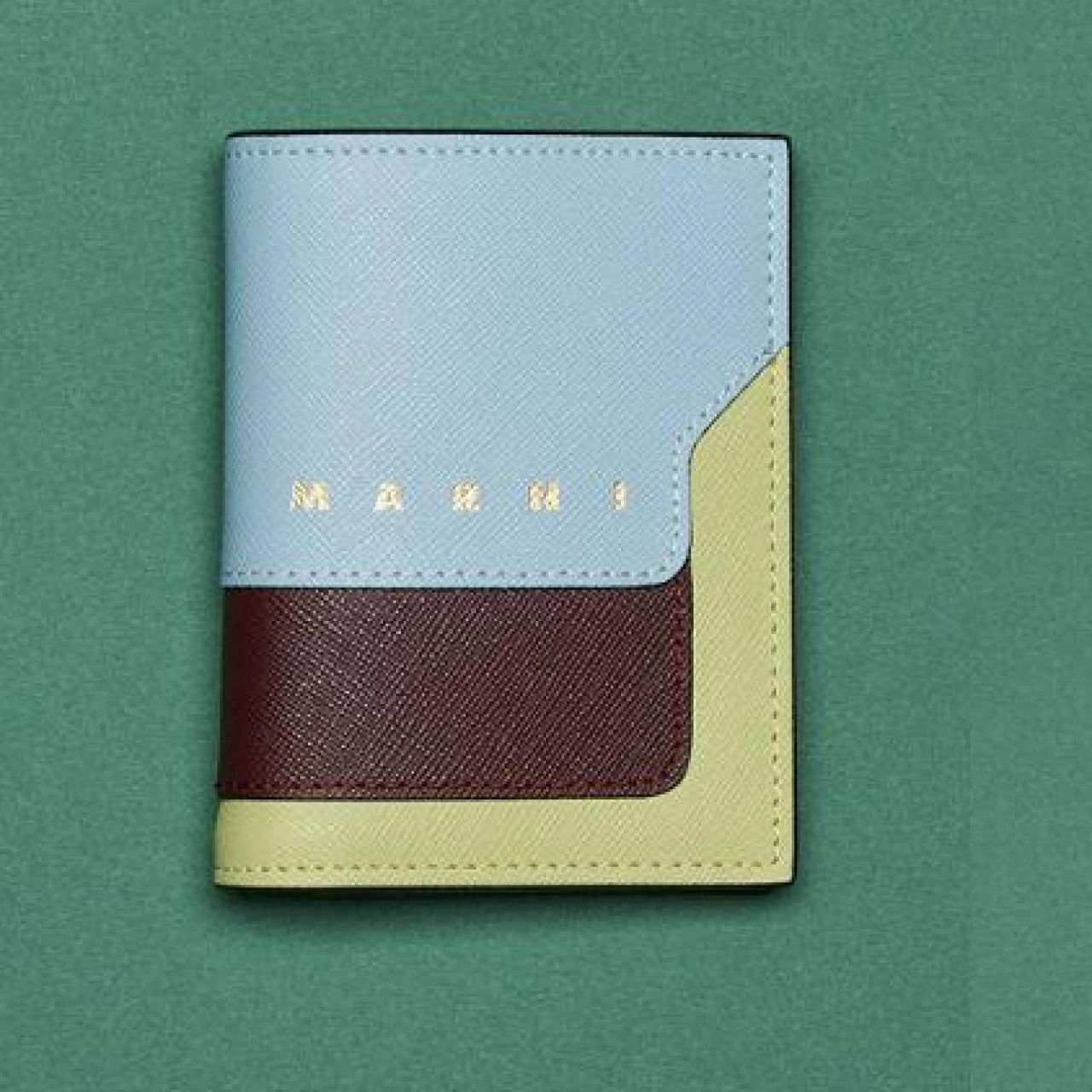 【2026年 最注目のブランド財布】マルニ、ジバンシィ、ステラ マッカートニー。仕事運を高める「水色・ブラウン・ベージュ」財布3選