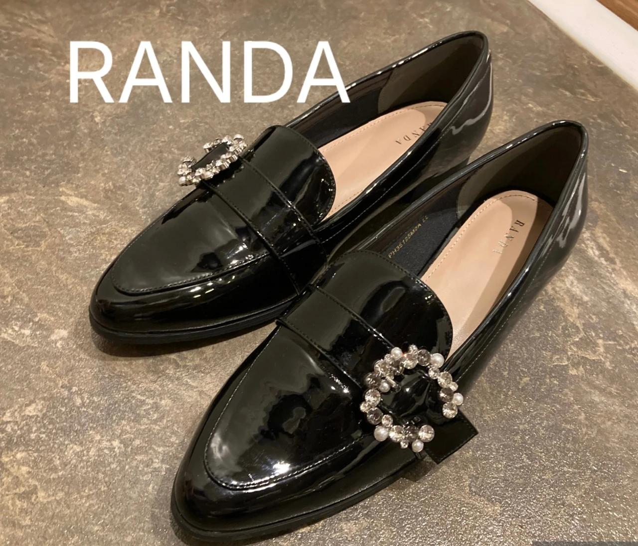 【雨の日の靴】RANDA晴雨兼用ビジューバックルローファー