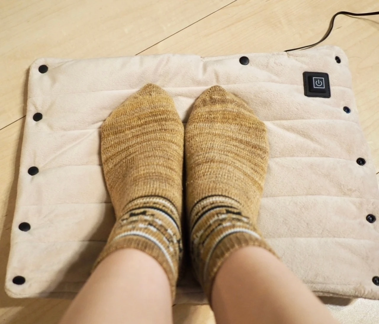 冬を制する、あったか名品家電｜在宅ワークの救世主「ホットマット」#おうち部