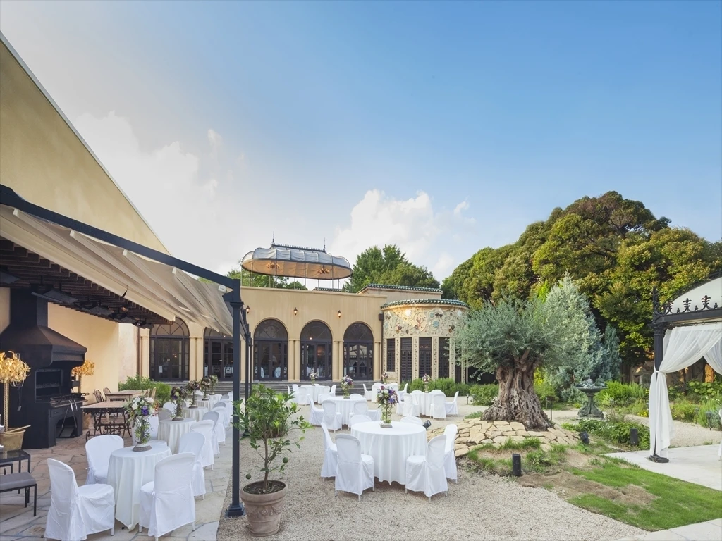 窓際が素敵な会場、は窓際以外も素敵すぎた件。①【小笠原伯爵邸】