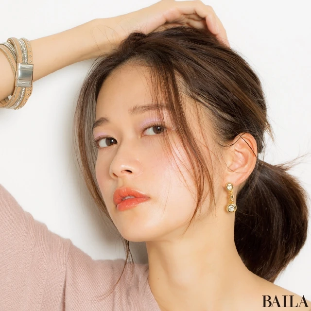 目元の春色パステル、どうつけるのが正解?【BAILA世代の盛りメイク①】