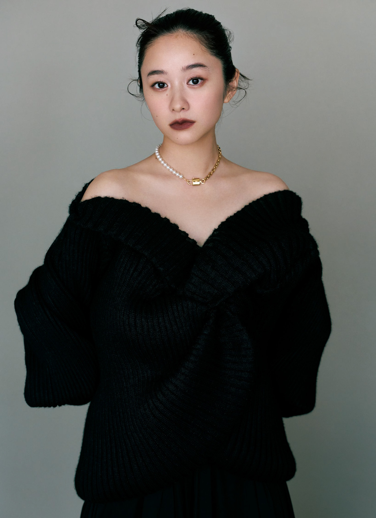 堀田真由さん／ラ・ボーテ ルイ・ヴィトン LV クレヨン 193・LV ルージュ 113