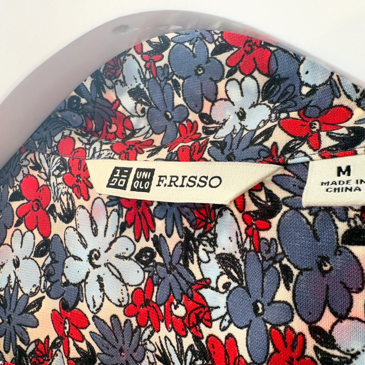 【ユニクロ新作】派手なのに着こなしやすい！小物＆メンズも！「UNIQLO F.RISSO」試着レビュー6コーデ