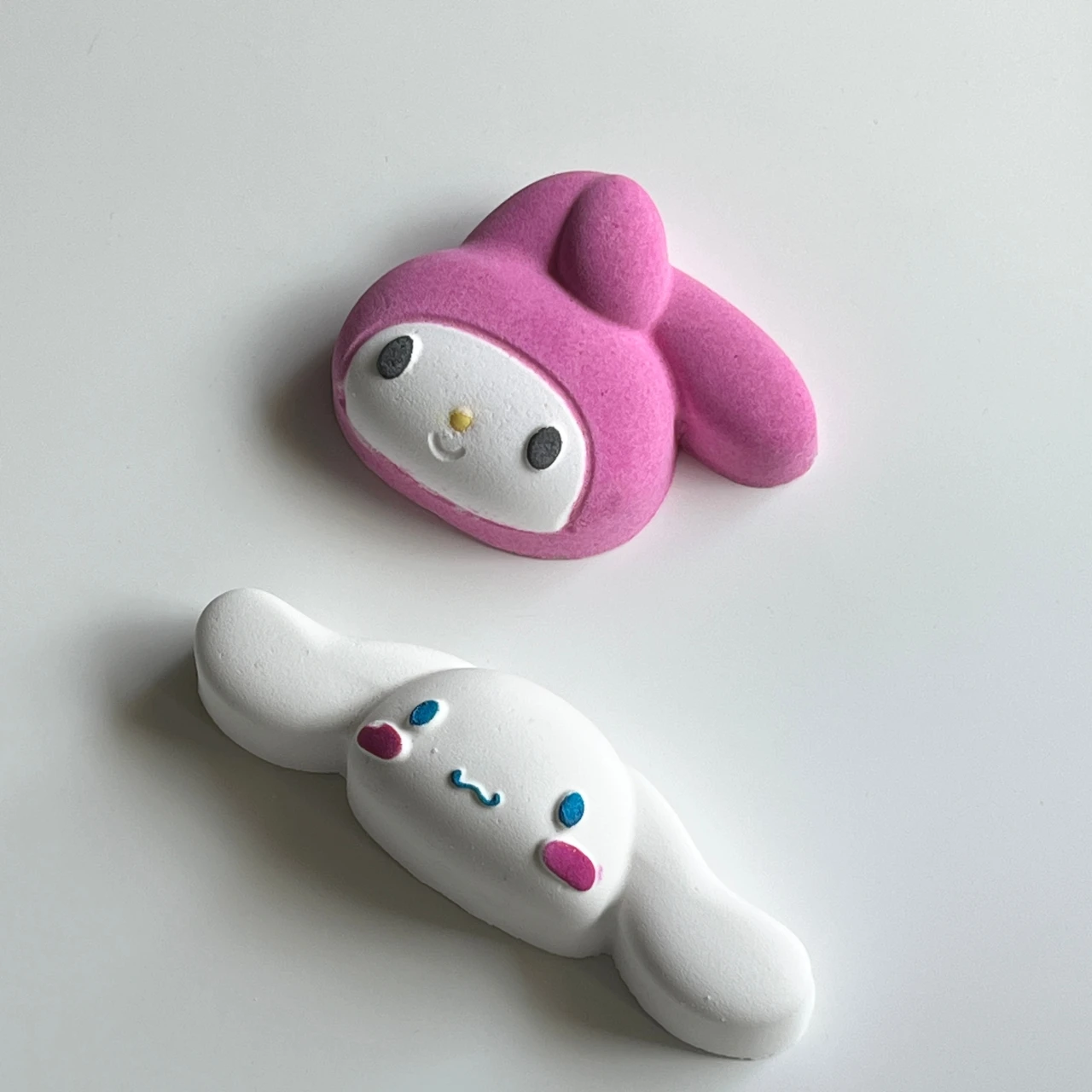 出会えたらラッキー!LUSHとサンリオが夢のコラボ!マイメロディとシナモロールのバスボムをレポ