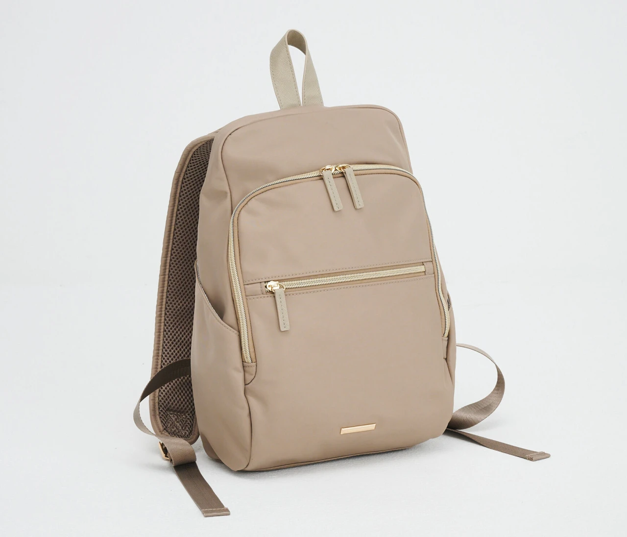 1万円以下で軽量！「AOKI（アオキ）」のリュックは人にやさしく使いやすい設計【優秀通勤リュック】