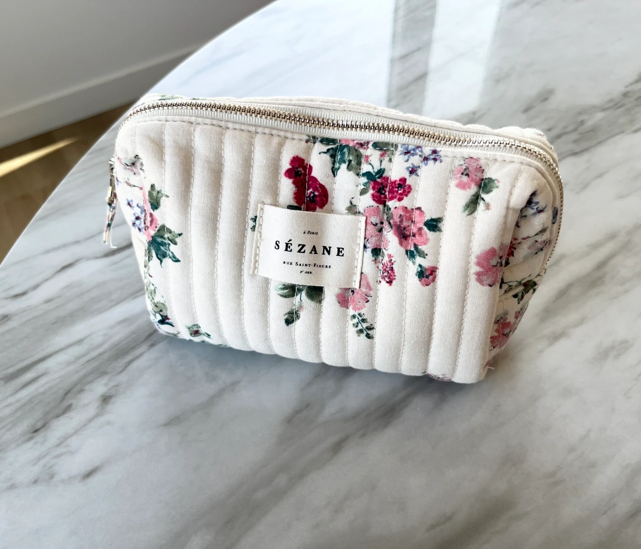 海外コスメ多め！育児中バイラーズの『リアルなコスメポーチの中身』を全部見せ！