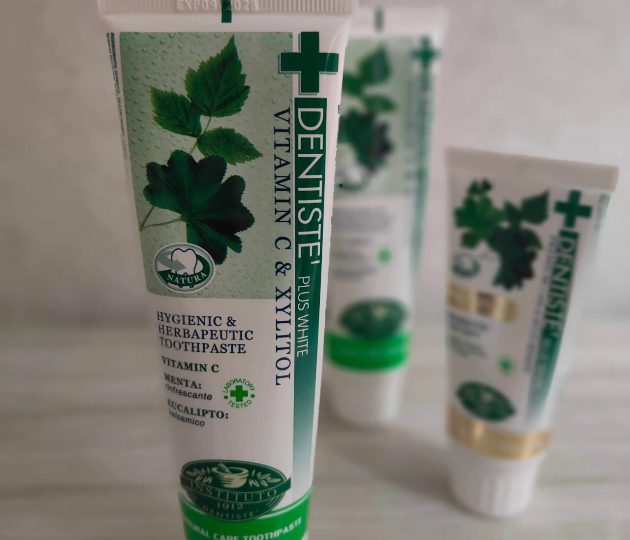 【タイ発】DENTISTE（デンティス）歯磨き粉でオーラルケア　#美容部