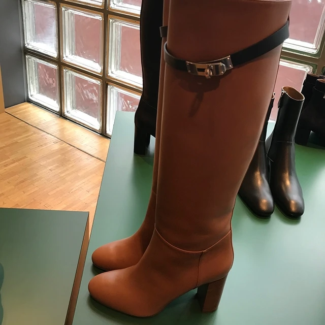 次、エルメスで狙うのは、靴だった!