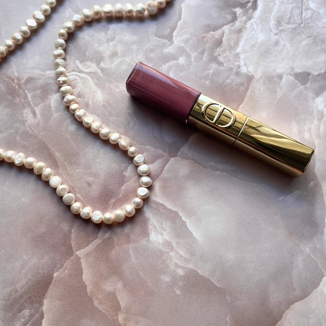 話題のDIORホリデーコレクション【ルージュ ディオール シークイン リキッド デュオ】