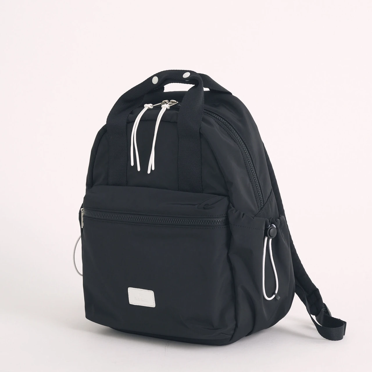 収納力は大前提。後ろ姿やデザイン性も妥協したくないなら「ポール・スミス」のリュックが正解!【優秀通勤リュック】