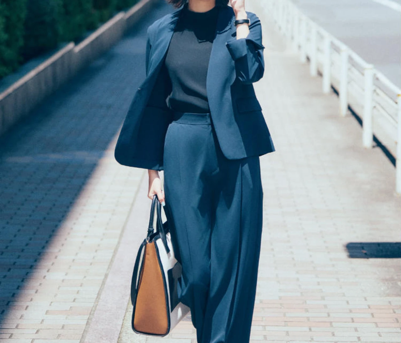 30代 まだまだ暑い日の通勤コーディネート集