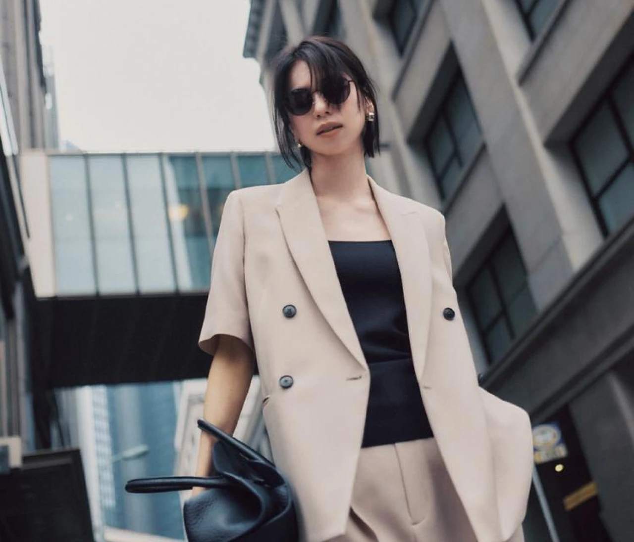 【写真】半袖ジャケットスタイリング例