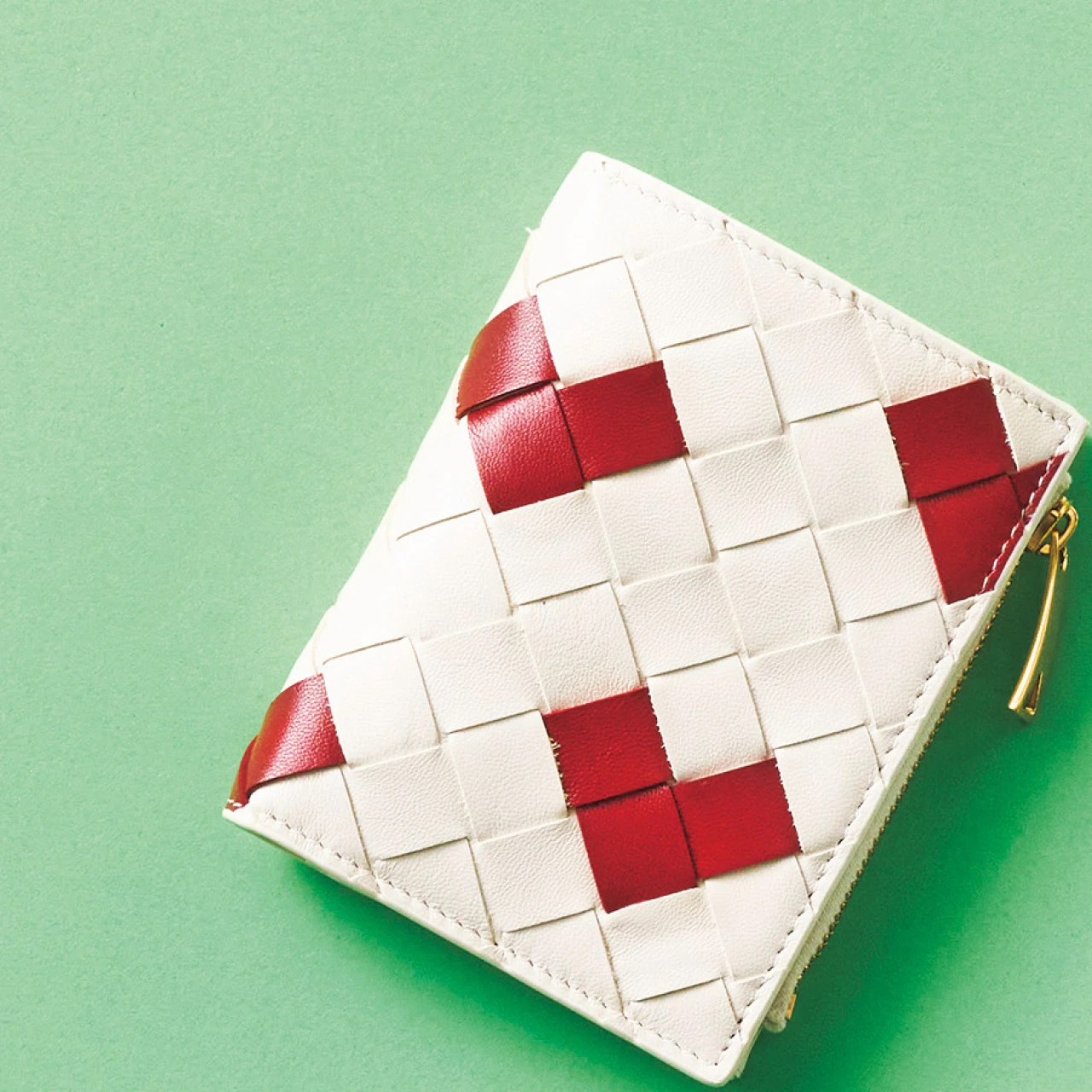 【ボッテガ・ヴェネタの新作財布】ハートデザインにひと目ぼれ♡