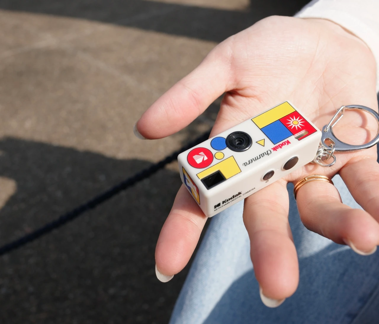 【大ヒット】レトロ感にときめくトイデジカメラ「KODAK CHARMERA（コダック チャーメラ）」を買ってみた【エディターズピック】