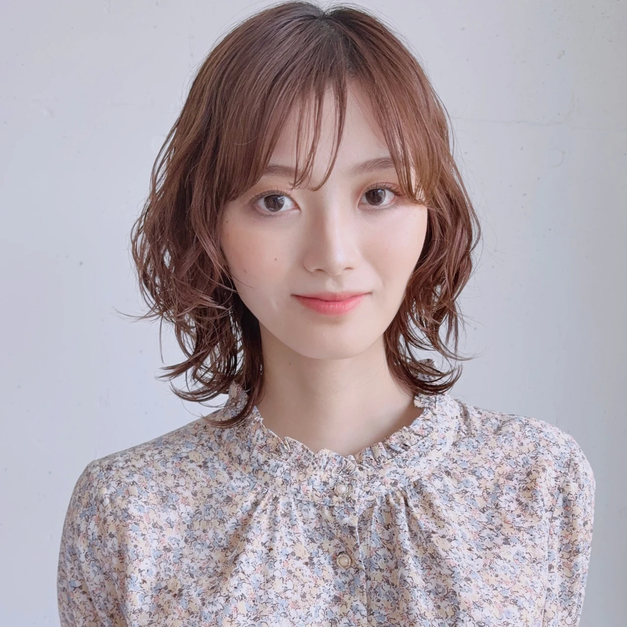 【ミディアム・30代大人の髪型】パーソナルカラーイエベ・オレンジブラウン