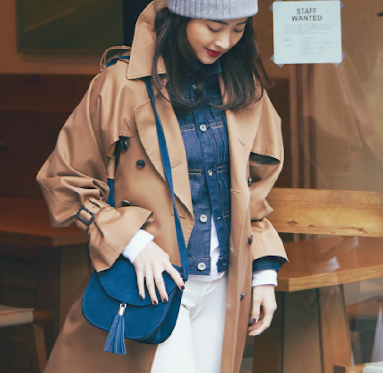 気温不安定な日は【トレンチコート×ジージャン】で春一番を感じて♡