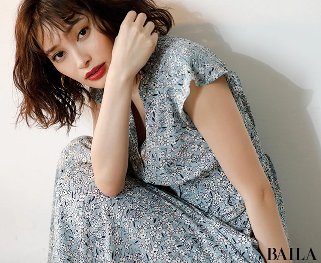 ロマンチックで、懐かしい 「イエナのフラワープリント」で大人の可愛げプリーズ!