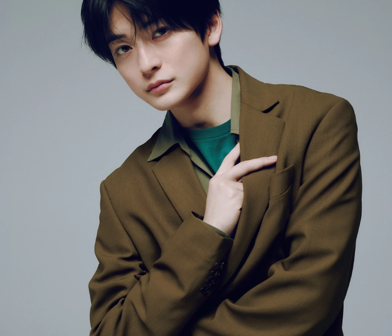 話題の俳優・高橋文哉、25歳の素顔をひもとく7つの質問！