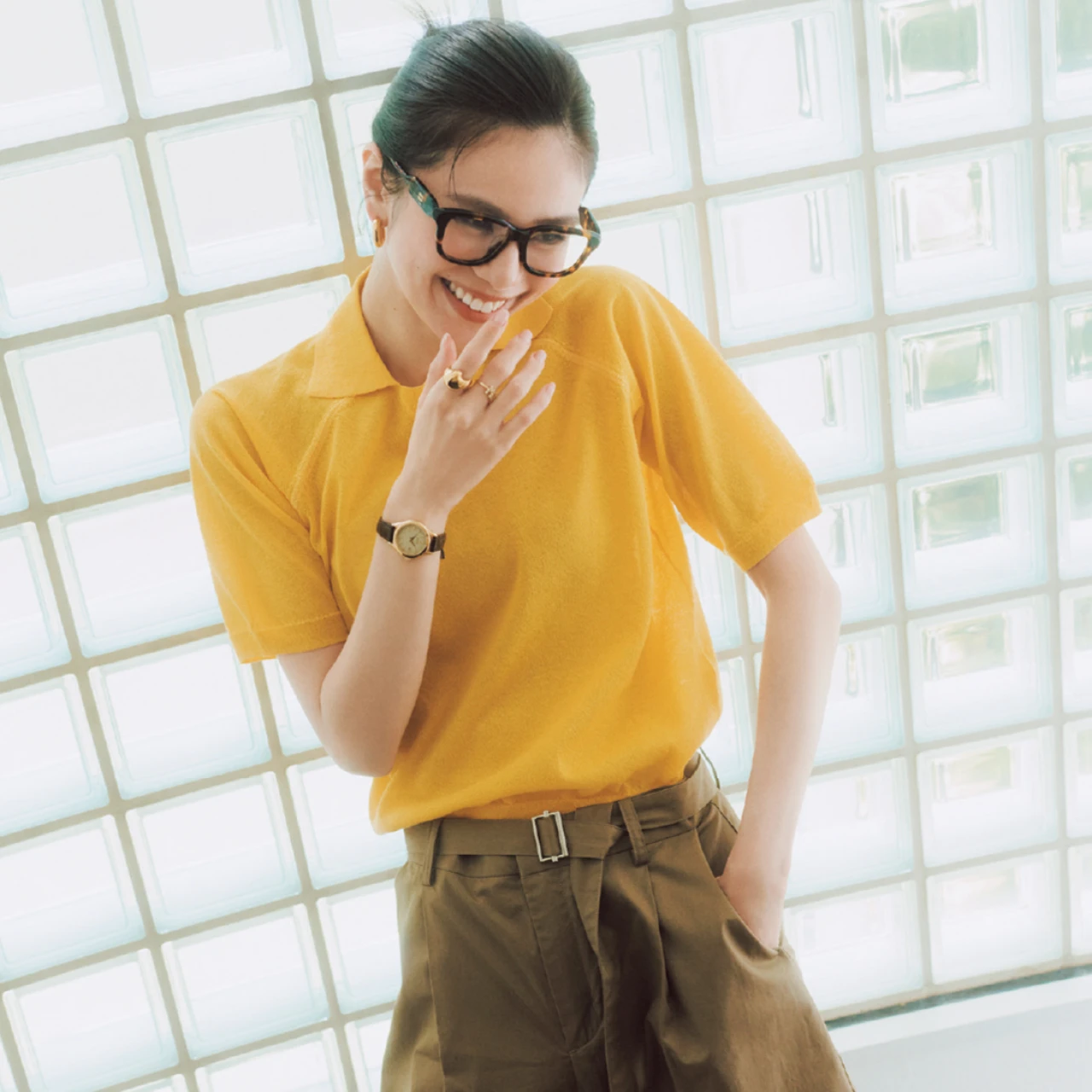 【服とジュエリーのバランス学】いつものコーデを引き立てる黒ジュエリー、ヴィンテージ風ゴールド、ひとクセパール