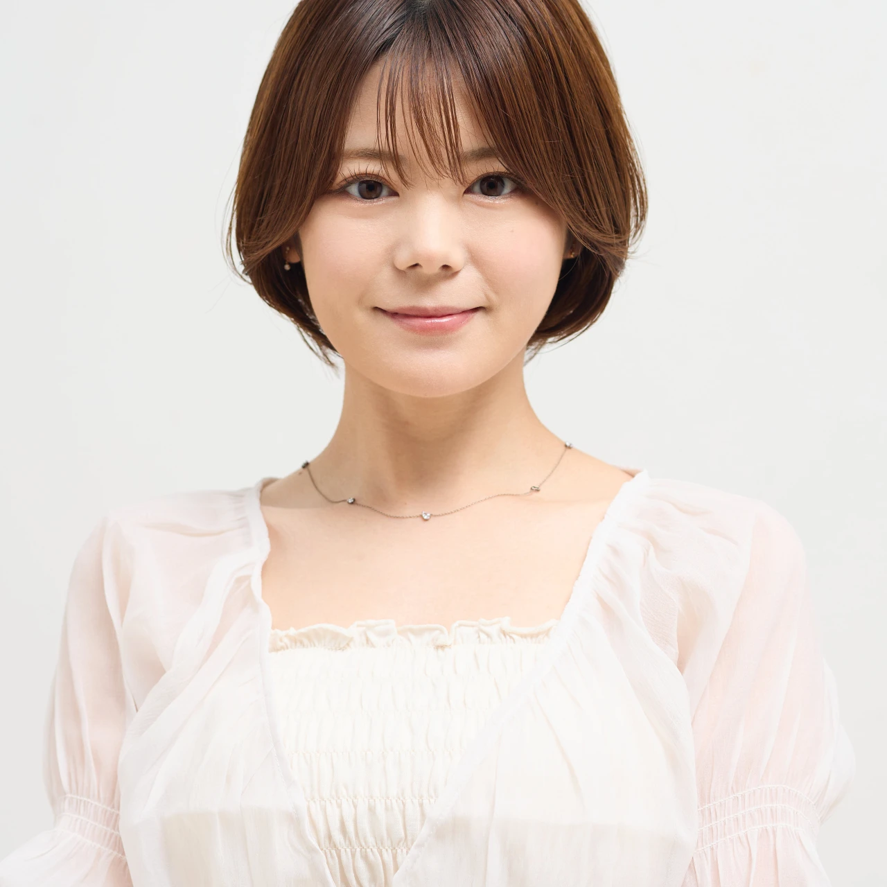 【ショート・30代～40代大人の髪型】パーソナルカラーブルベ・モカベージュ