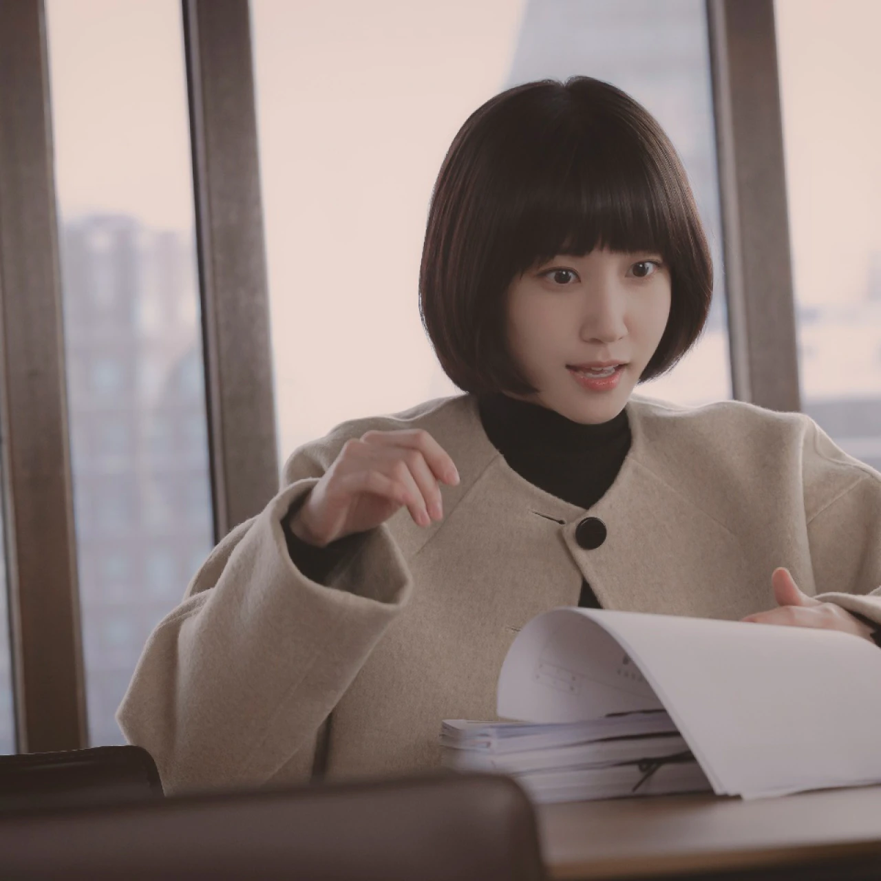 【働く30代におすすめの韓国ドラマ】主人公の成長に心打たれる！ 『ウ・ヨンウ弁護士は天才肌』