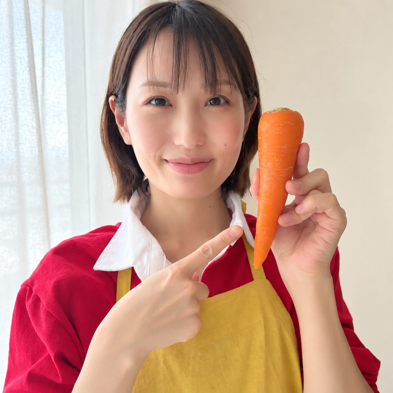【長谷川あかりのご自愛ごはん vol.71】サラダ感覚の炒め物。「豚肉とにんじんの甘酸っぱいからし炒め」
