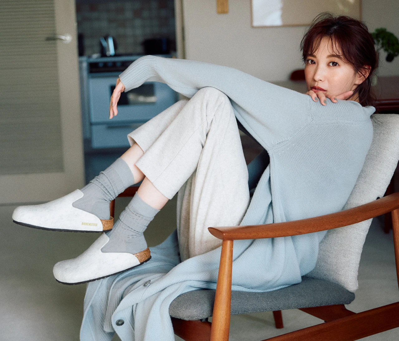 ビルケンシュトックの頼れるフットウェアと過ごす冬の“ニュー・ワンマイル”