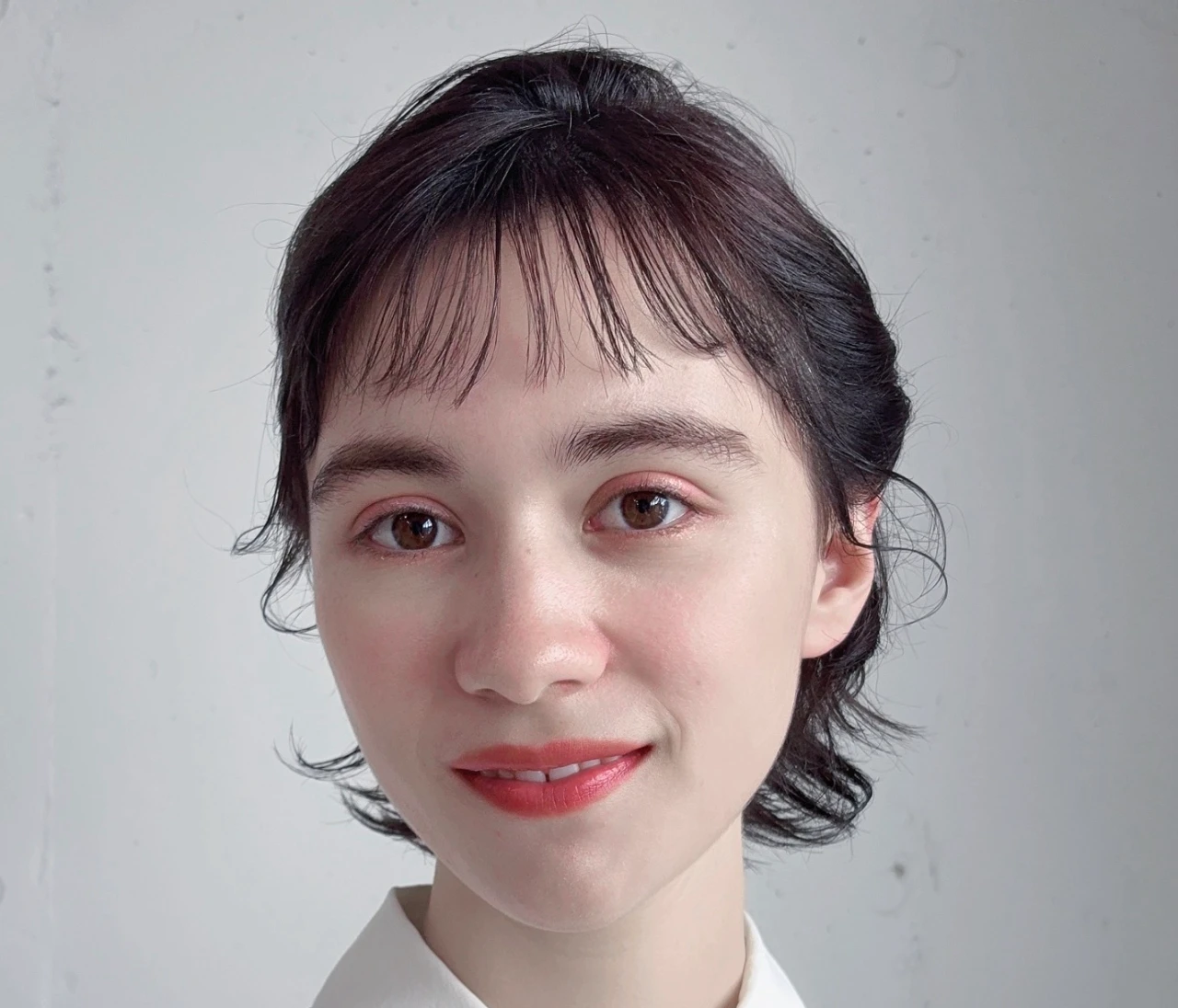 【2026年夏のうねり対策ヘアアレンジ】たった3分で完成！ モードなレイヤーショート