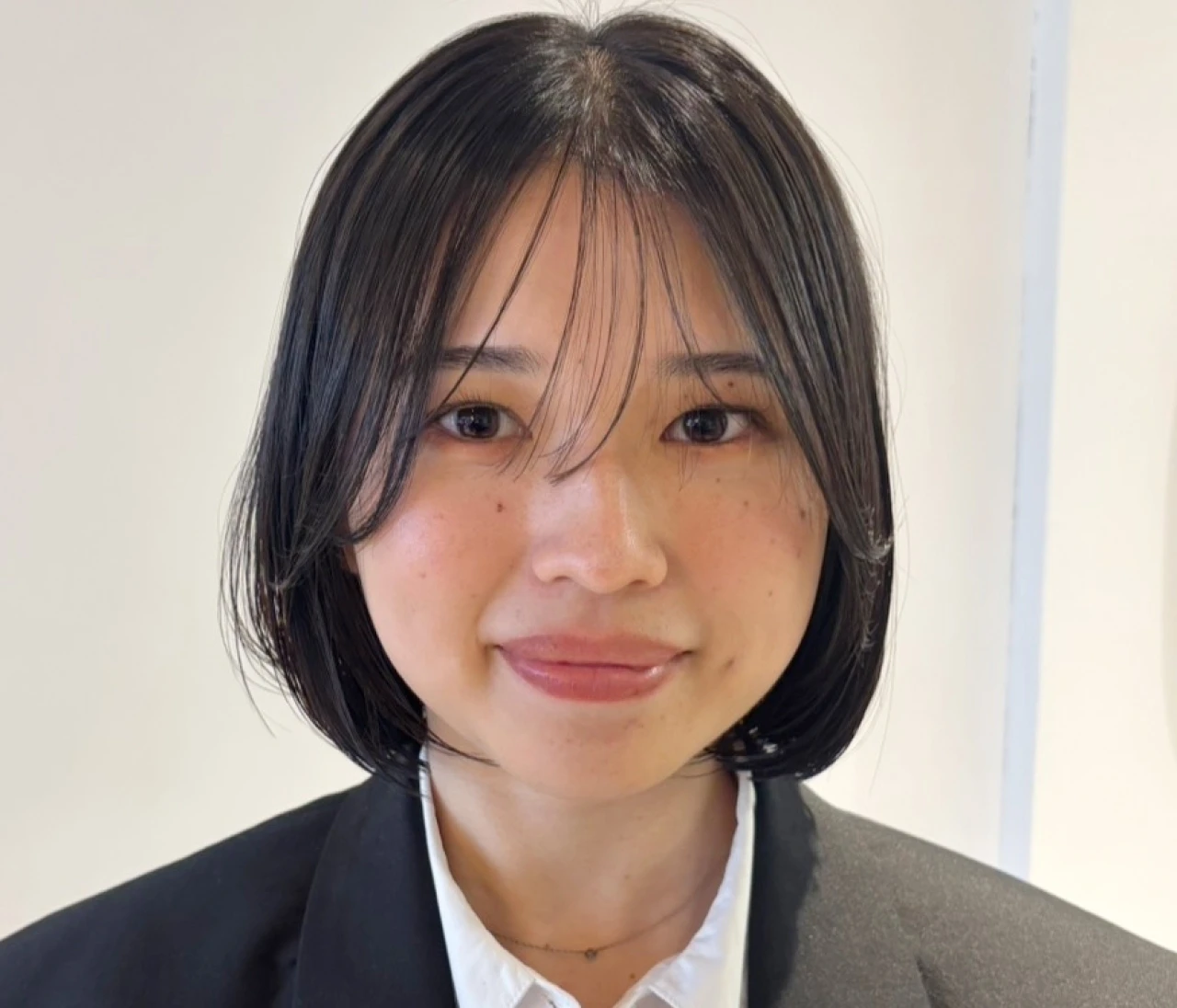 【2026春大人のボブ】清楚なナチュラルボブは、表情の変わる２WAYバングでオンもオフもたのしめる