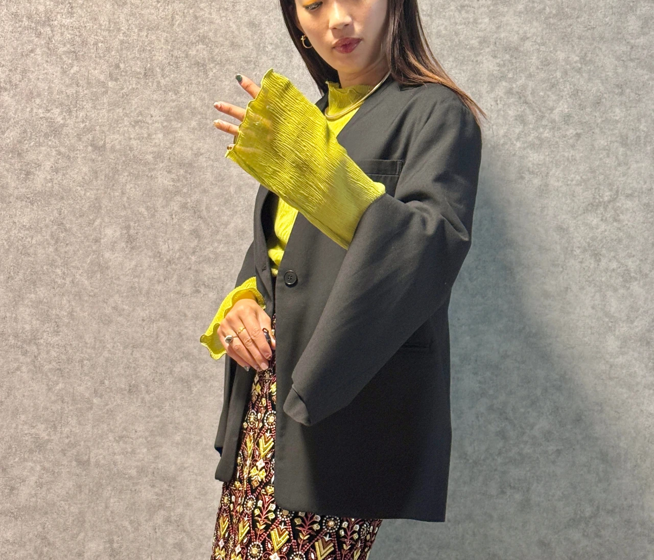 【27着ジャケット所持の私がおすすめ！】ケープジャケット×シアートップス 寒暖差が大きい秋こそ楽しむ通勤コーデ