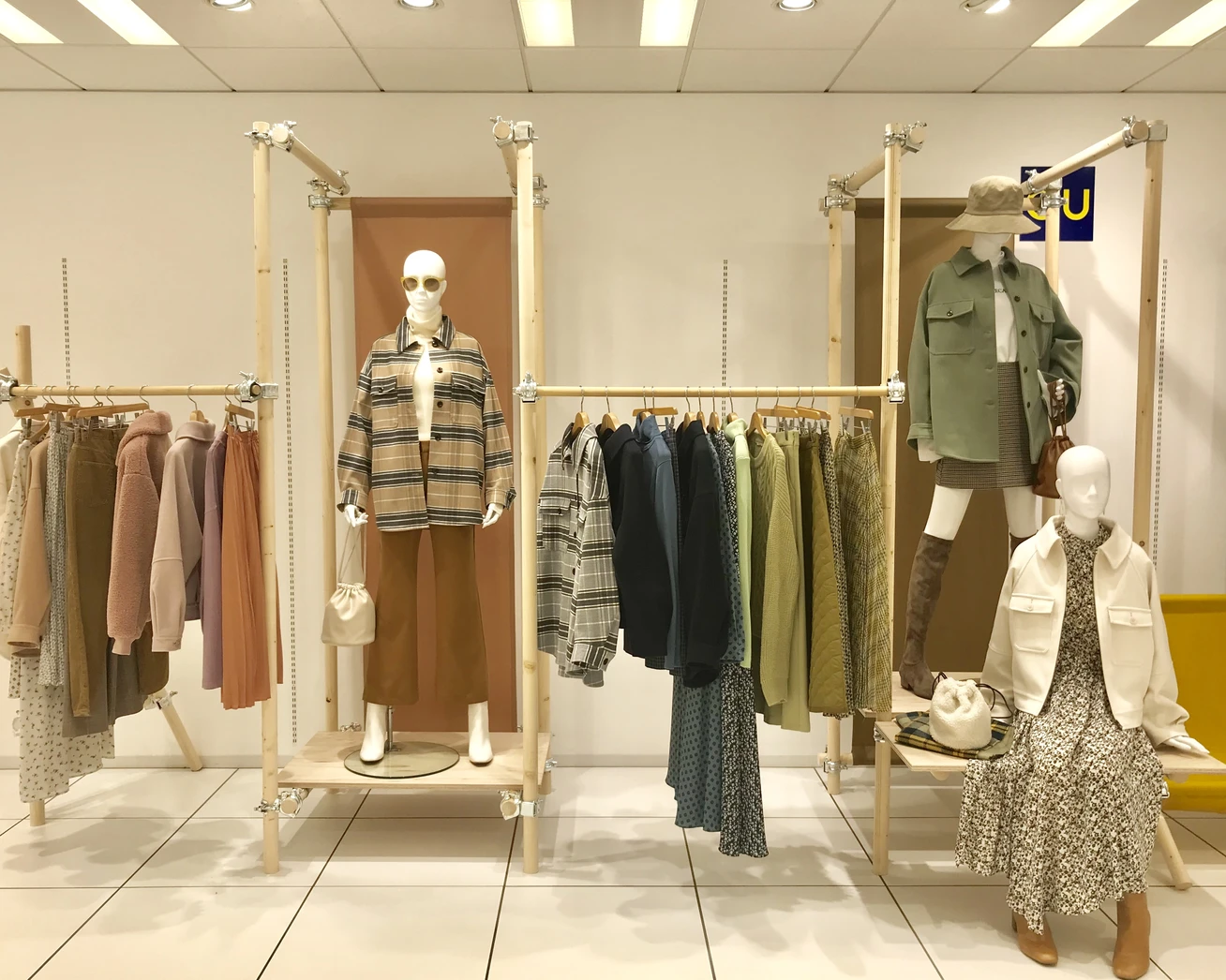 2019秋→冬は中間ライトアウターを買え【GU(ジーユー)】のCPOジャケットで30代女子があか抜けるコーデのコツ_1