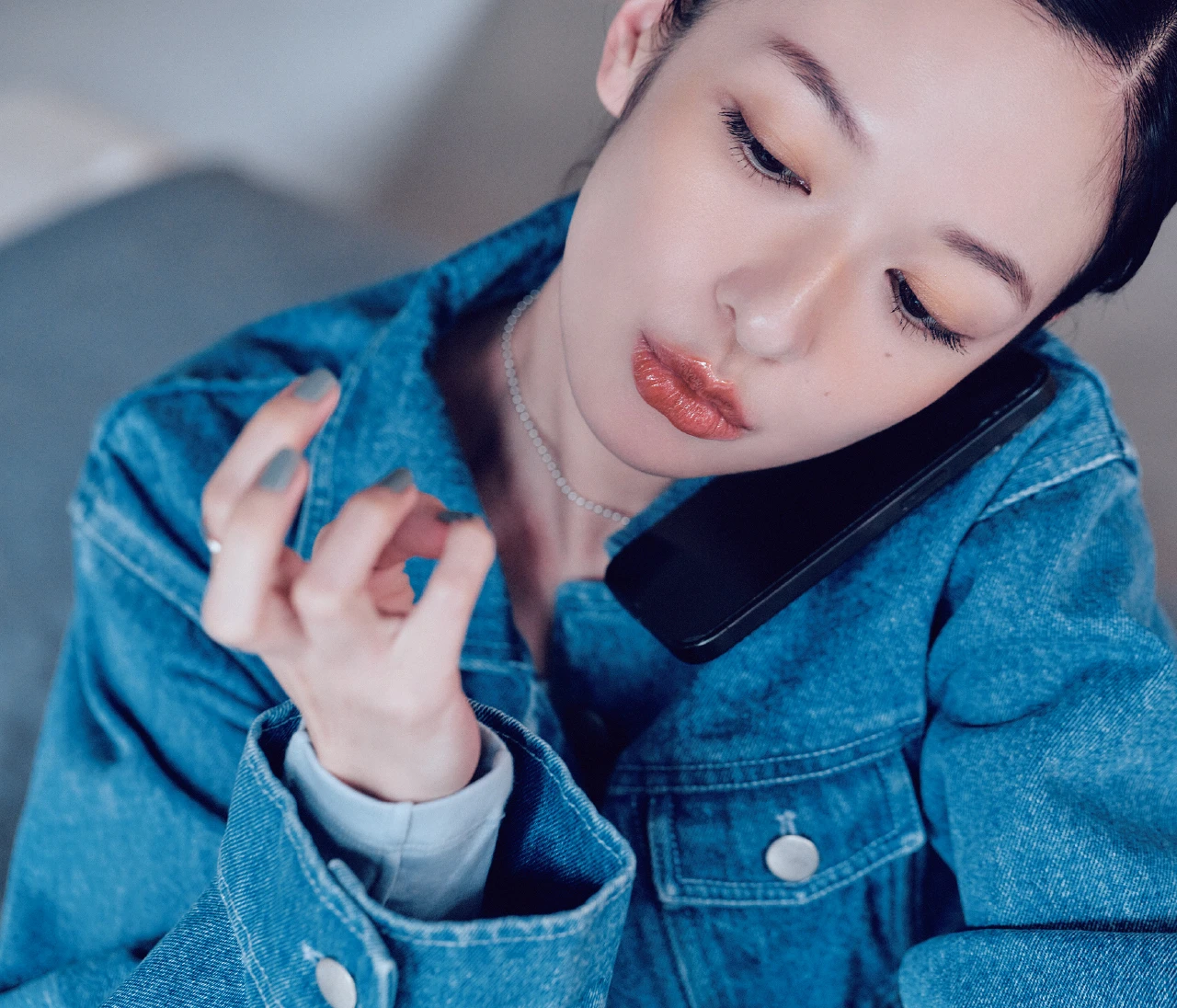 流行の【タンフルリップ】 大人がトライするならキャラメルオレンジをシャープな輪郭でレディに仕上げて